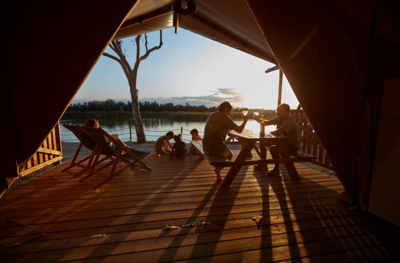 Camping Nautic Almata Glamping Hotel Castello  D'Empuries Exterior photo
