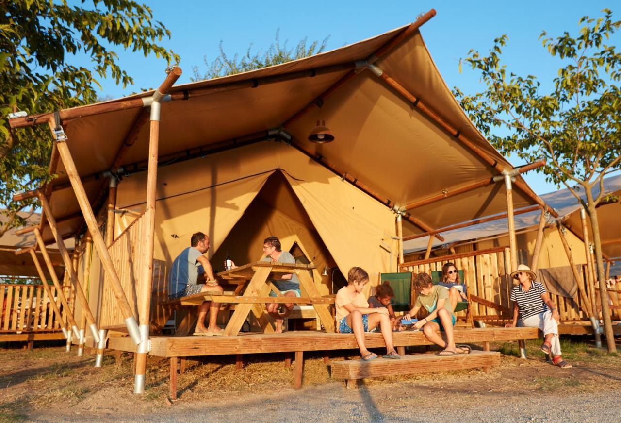 Camping Nautic Almata Glamping Hotel Castello  D'Empuries Exterior photo