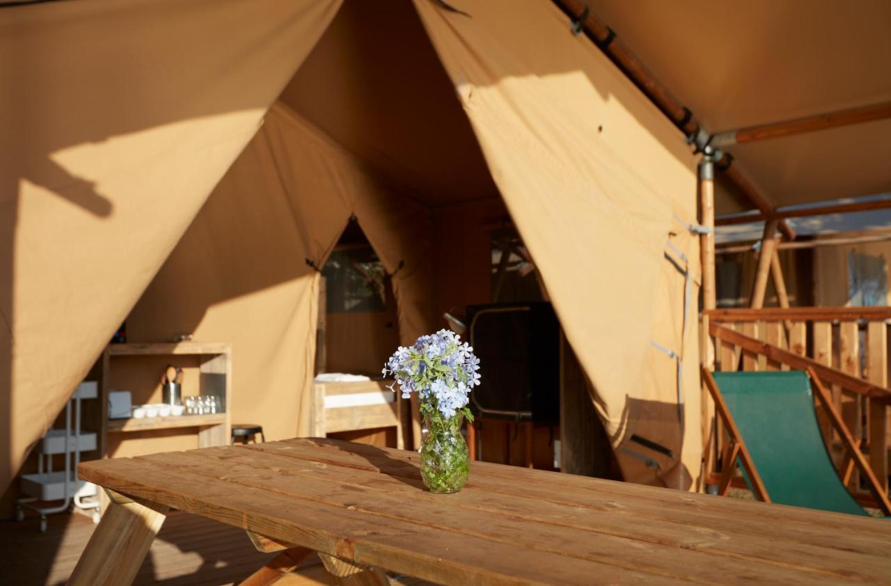 Camping Nautic Almata Glamping Hotel Castello  D'Empuries Exterior photo